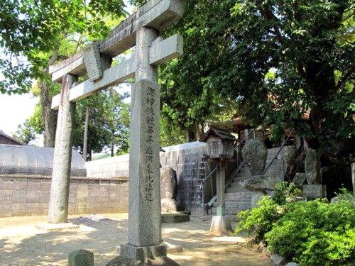 鮭神社_c0036203_1902734.jpg