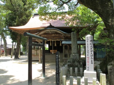 鮭神社_c0036203_1994619.jpg