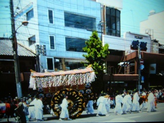 百万遍さんの手作り市と葵祭りとハーモニカ　前編_f0143521_0315126.jpg