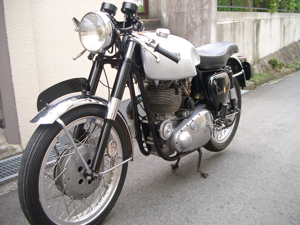 値下！グンゼ ハイテックモデル BSA DBD34 GOLD STAR 初版 値下