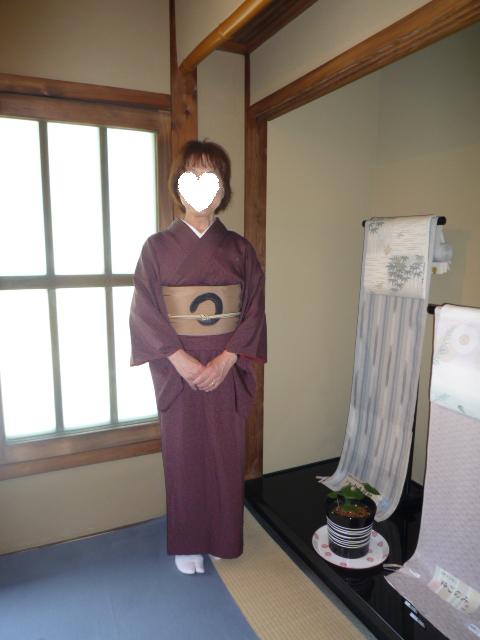 葵祭り・お母様とお嬢様のステキな着物姿。_f0181251_1874689.jpg