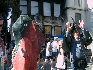 サンフランシスコのお祭り騒ぎ　第99回 Bay to Breakers_c0185058_6522644.jpg