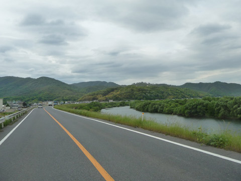 【5月18日(火)】配布行脚3日目…。_c0221349_22143743.jpg