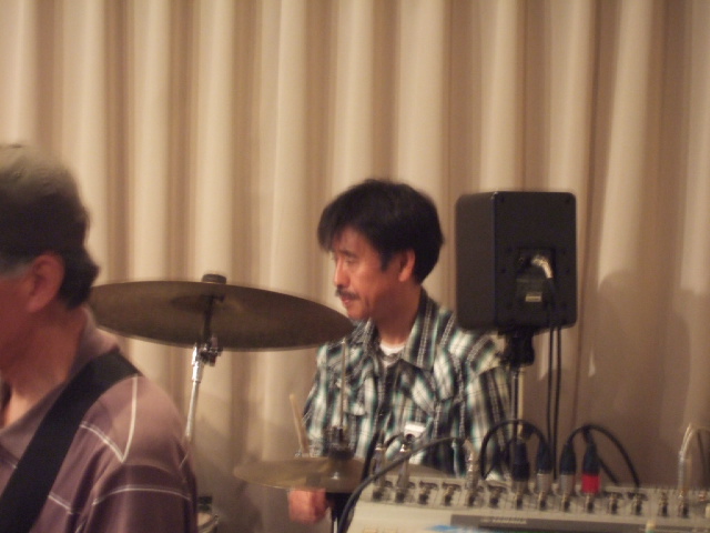 c0229062_1592990.jpg
