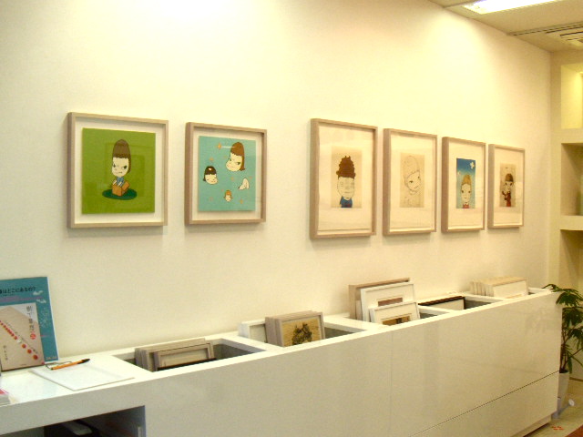 5月のコレクション展「奈良美智— エディション作品とグッズを
