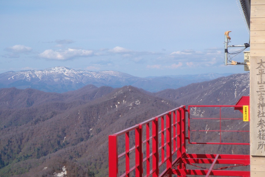 太平山奥岳頂上からの眺望 - 秋田県秋田市_f0137955_0104720.jpg