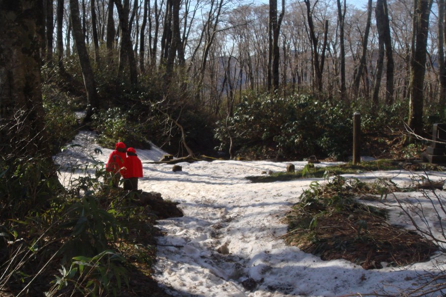 太平山奥岳頂上からの眺望 - 秋田県秋田市_f0137955_020633.jpg