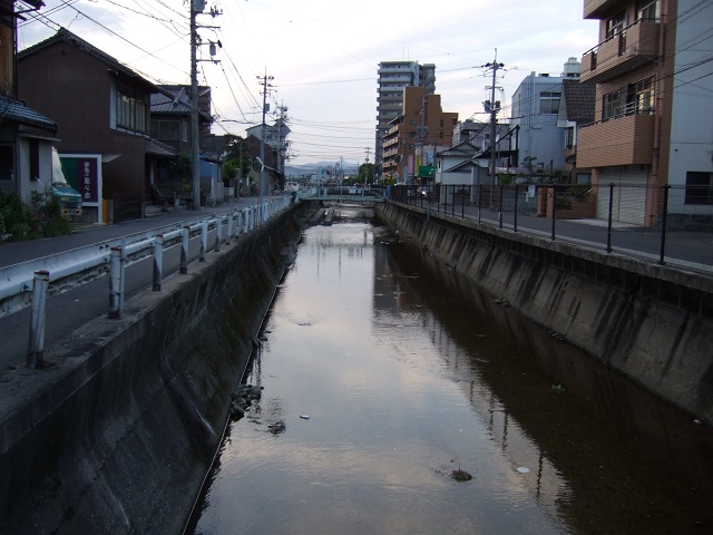 b0095061_10341876.jpg