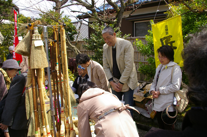 開設10周年！２０１０年春の北鎌倉匠の市は大盛況_c0014967_19503999.jpg