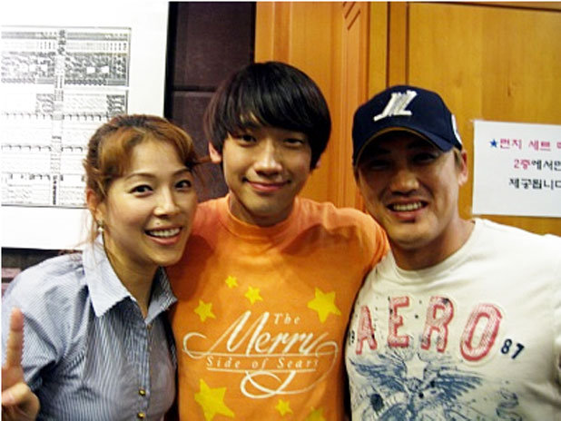 RAIN“大企業会長娘と熱愛説?苦々しくて”_c0047605_0322391.jpg