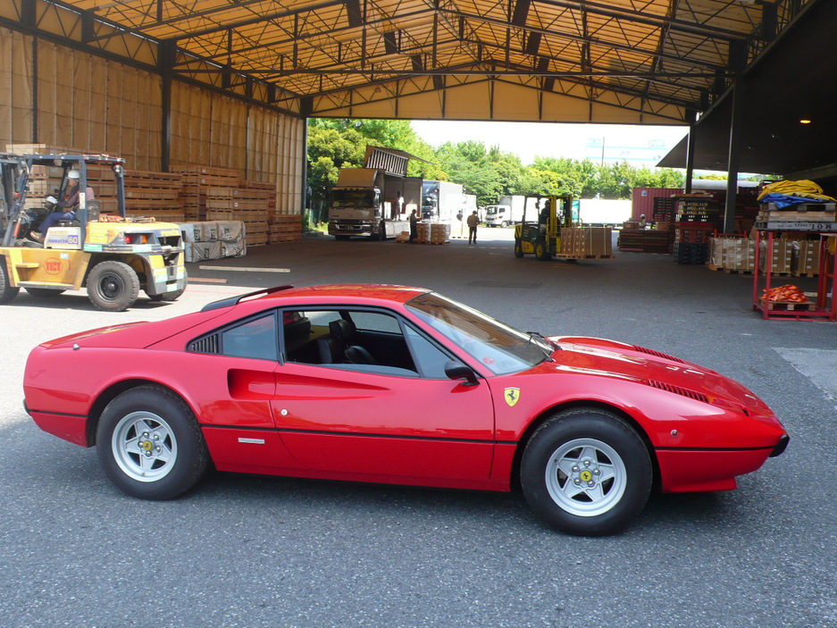 308GTB Fibreglass 上陸_a0129711_20472684.jpg