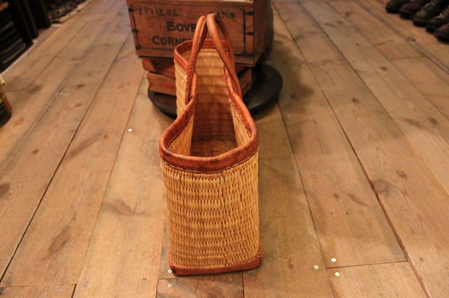 かごBAGとレザーBAG_d0121303_188228.jpg