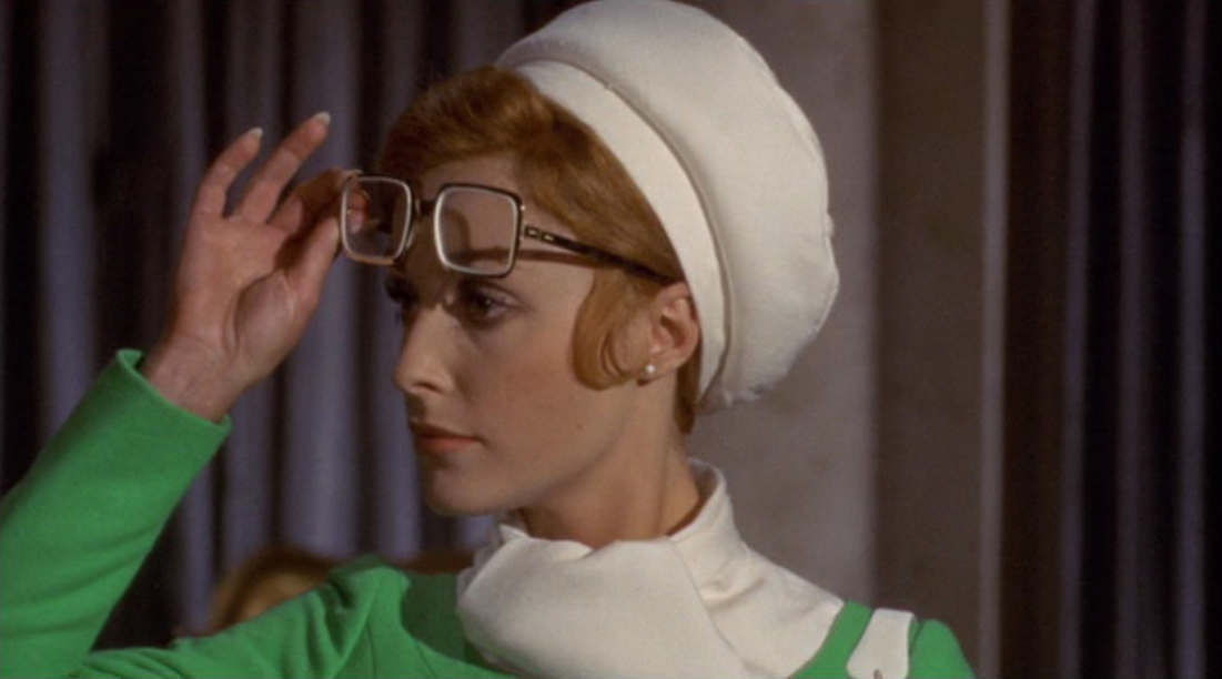 シャロン・テート（Sharon Tate）「サイレンサー／破壊部隊（The Wrecking Crew）」（1969年）其の壱_e0042361_23563040.jpg