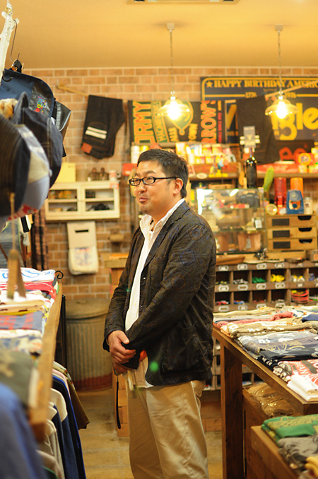 RIDING HIGH 薄師きたる。 : HARBEE'S GENERAL STORE