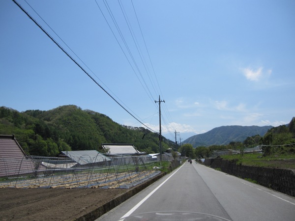 5月16日　武州・甲州の山道レポート_e0169970_10123341.jpg