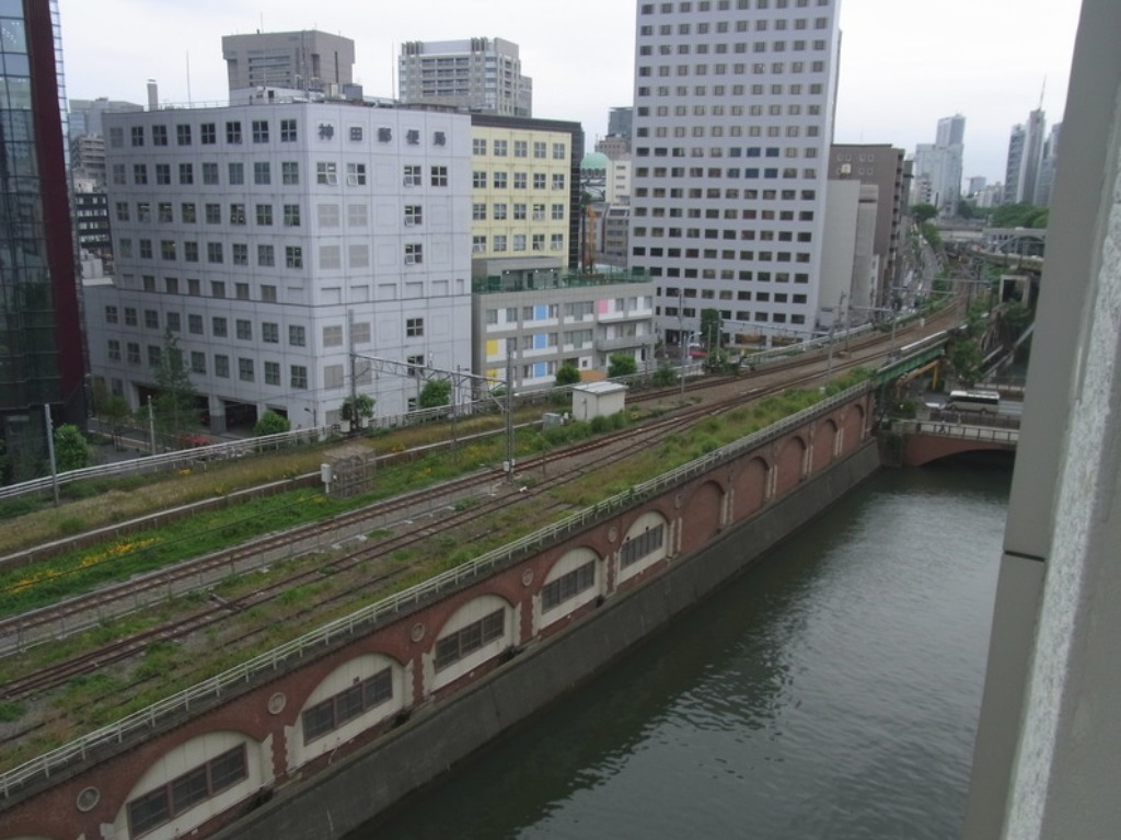 彷彿　万世橋駅・・・・_a0153824_1975493.jpg