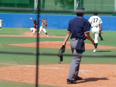 5月17日 東都大学野球2部 拓殖大対専修大 神宮第二球場の両翼は何M?_b0166128_11135517.jpg