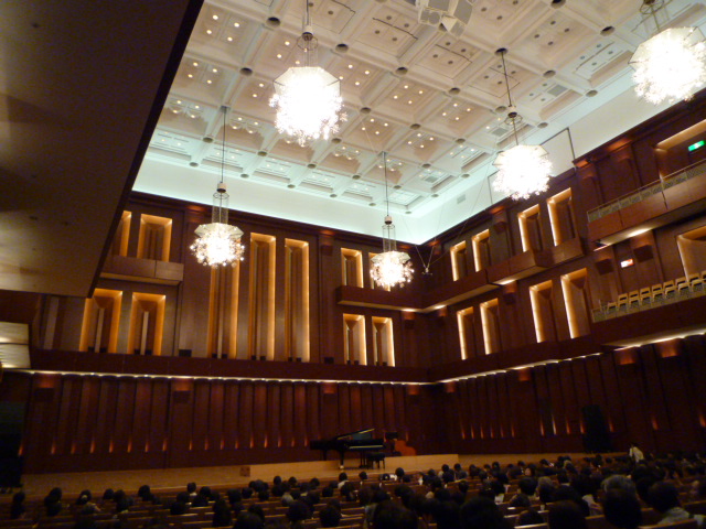 a0110659_00409.jpg