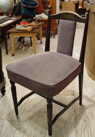 濃い茶色の木製ダイニングセット 入荷!!_a0096367_21243192.jpg