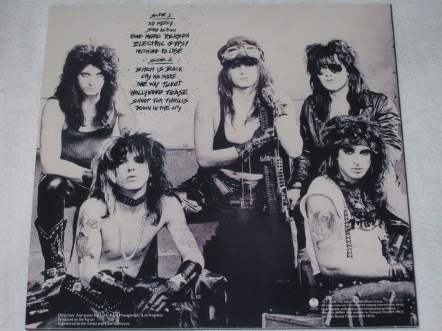 L.A.GUNS / 砲 (紙ジャケ)_b0042308_23493853.jpg