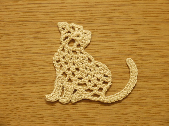 猫のモチーフ（編み図付き、シャム猫、ネコ）_a0162133_21351277.jpg
