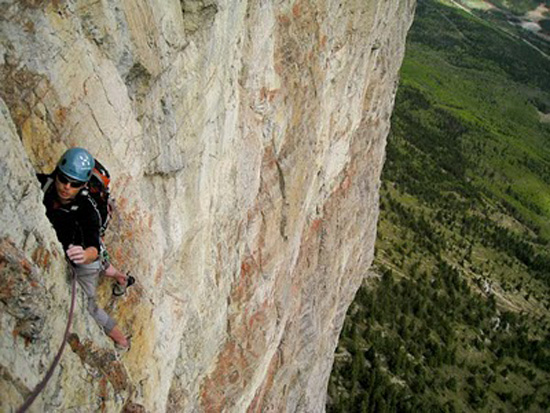 Mt.Yamnuska - The Bowl 5.10b/c, 215m 7pitches_b0110880_3432241.jpg