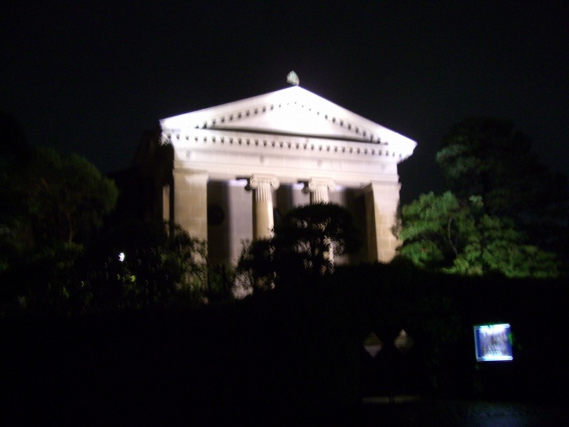 夜の洋館_d0116009_167271.jpg