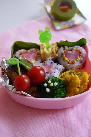 ぶぶあられで遠足お弁当☆_c0157614_1102465.jpg