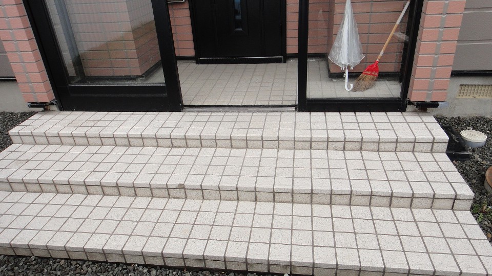ゴムチップマット 佐藤建業ブログ