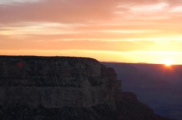 グランドキャニオンで夕日_b0187274_1151100.jpg