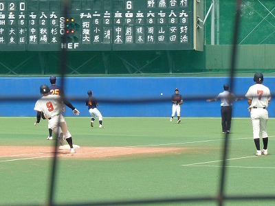 5月25日 東都大学野球2部 日本大対拓殖大 最下位決定戦 沈み行く日大_b0166128_10275.jpg