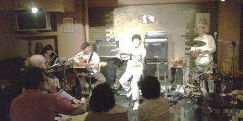 f0009031_23593630.jpg