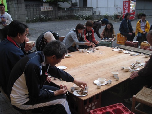 「安曇野二蔵呑みあるきinひつじ屋」大盛況!_b0140235_132468.jpg