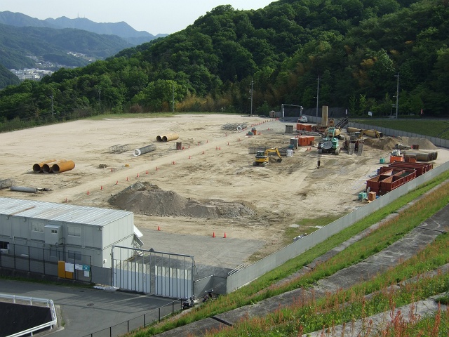 瀬野第二小学校（仮称）建設工事開始。平成23年4月開校_b0095061_8263387.jpg