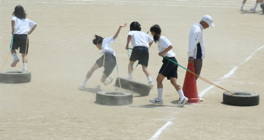 5/29中学体育祭四世代ひ孫の応援傾斜バイク置き場初バイク公道踏切エンスト坂道発進名前歯ぐき腫れ痛日焼け_f0082367_14291210.jpg