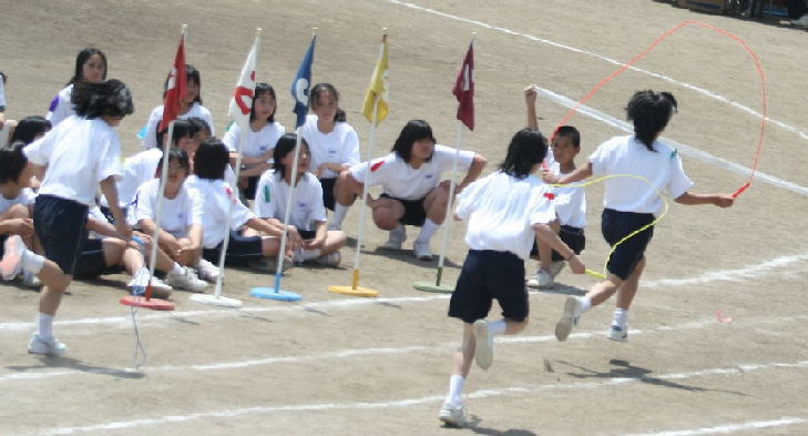 5/29中学体育祭四世代ひ孫の応援傾斜バイク置き場初バイク公道踏切エンスト坂道発進名前歯ぐき腫れ痛日焼け_f0082367_14442941.jpg