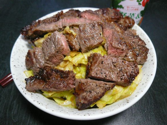 ステーキ丼だぜ!_f0097683_20125888.jpg