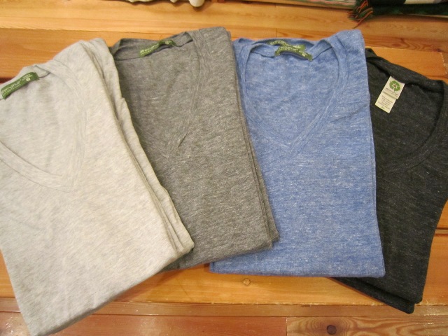 \"V-Neck T-SHIRTS\"_f0191324_0113865.jpg