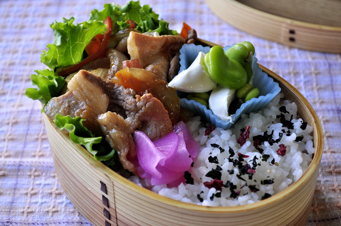 生姜焼き弁当_b0171098_7195975.jpg