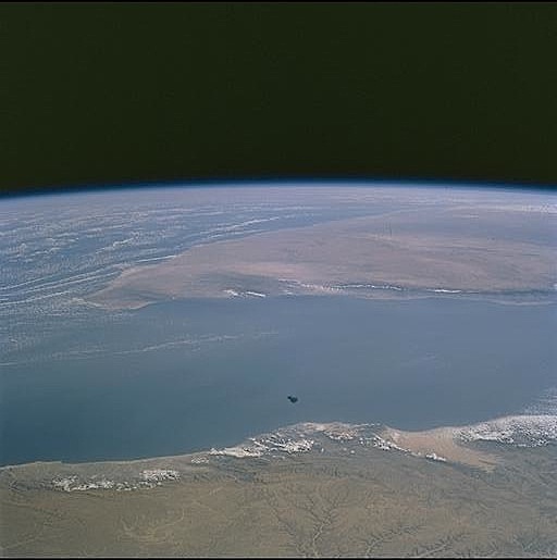 NASAの宇宙飛行士撮影の「アデン湾」:地球はケムかった?_e0171614_1354683.jpg