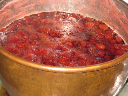 「いちご&ワイン」JAM~~_a0125419_18584561.jpg