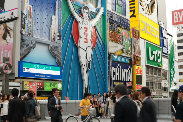デジタルカメラは針穴写真機の夢を見るか_d0138130_334031.jpg