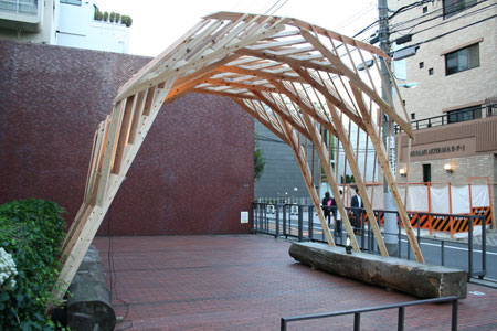 五月祭パビリオンの建て方風景(後編)_f0171840_9493162.jpg