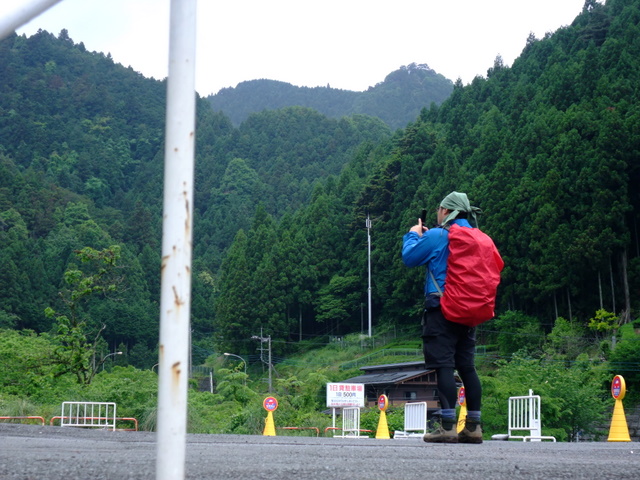 雨と霧の伊豆ヶ岳　その④_a0043982_2253850.jpg