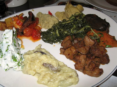 お惣菜屋さんでランチ_f0058691_1847488.jpg