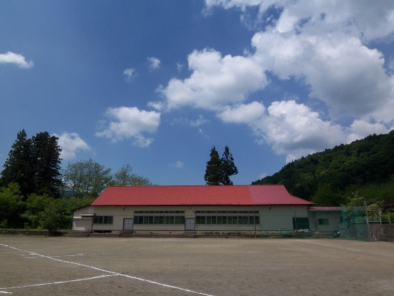 鬼無里中学第二体育館_f0117498_14261843.jpg
