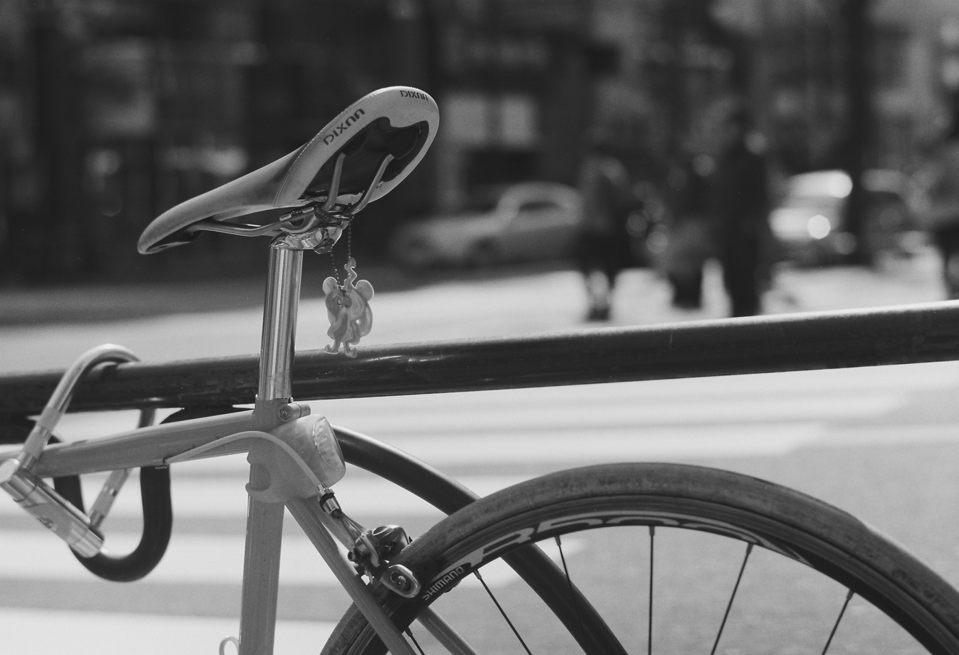 恵比寿の自転車、その１６。_c0120903_3475744.jpg