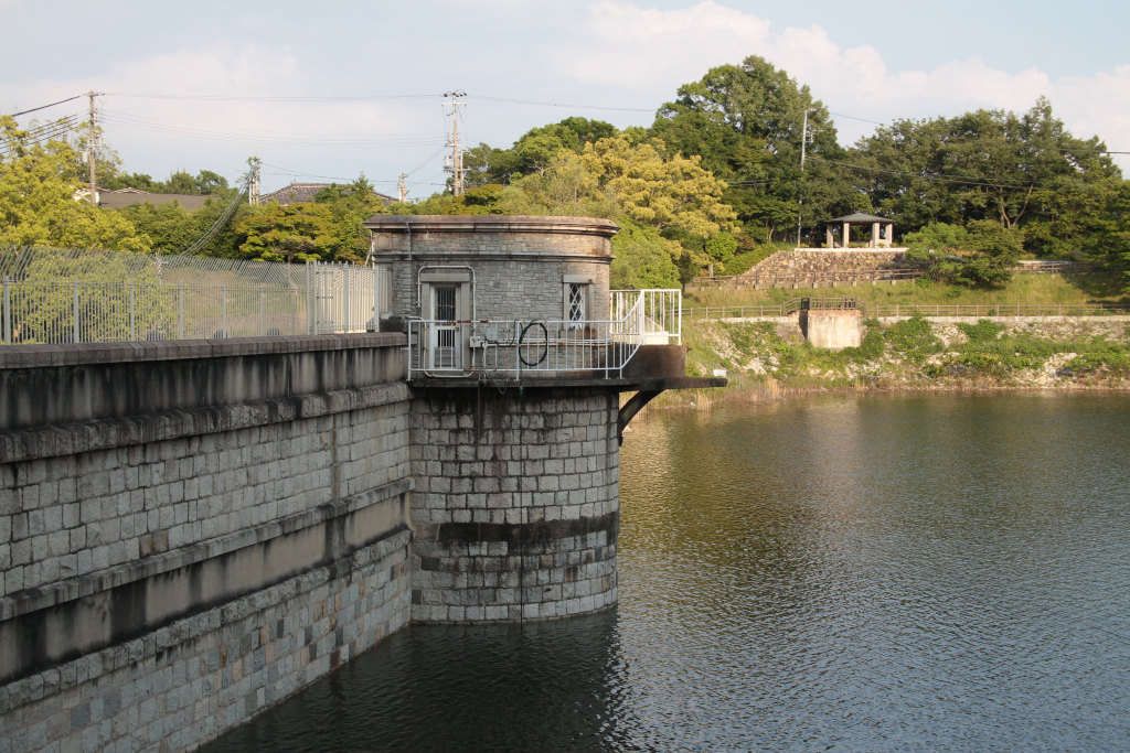 石井ダム～鳥原貯水池を見て歩き_b0174191_0563394.jpg