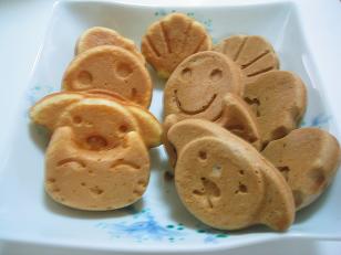 ワッフルなのか人形焼なのか アレも コレも