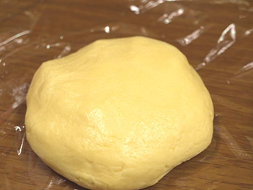 ☆簡単レシピ・たまごボウロ☆_c0092953_4215755.jpg
